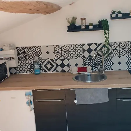 Apartment Petit Au Coeur Des Dombes